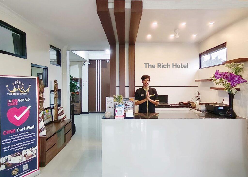 The Rich Hotel